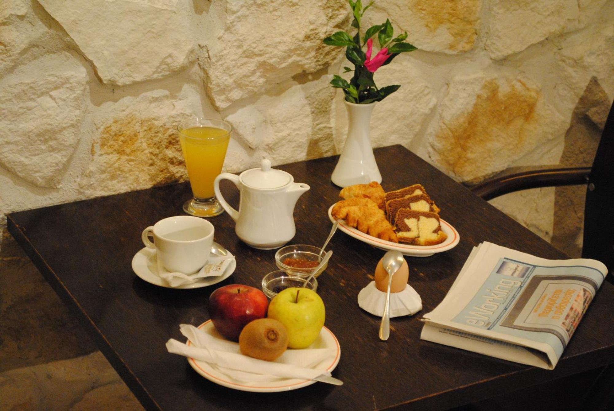 Hotel Ideal Пирей Экстерьер фото