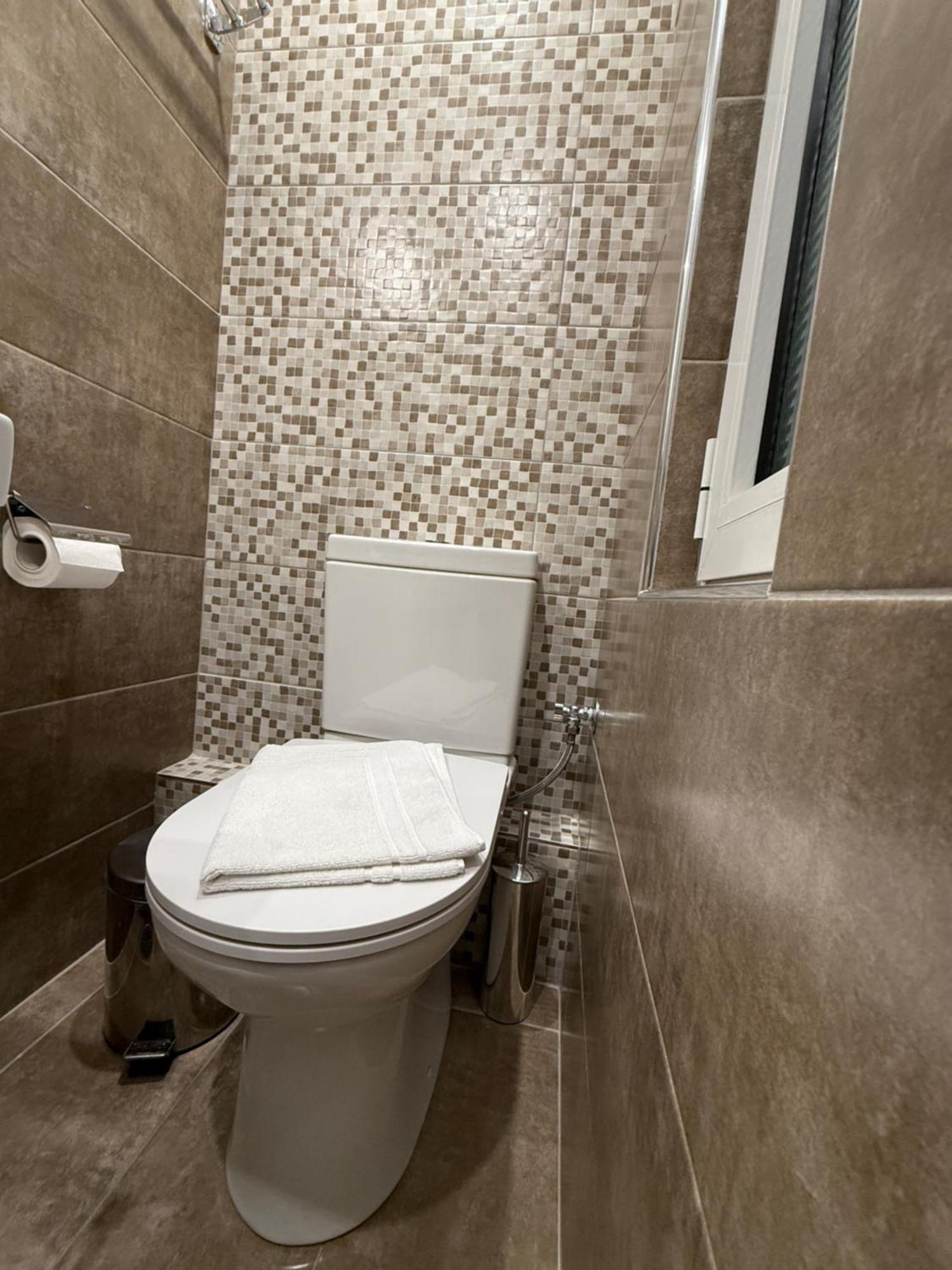 Hotel Ideal Пирей Экстерьер фото