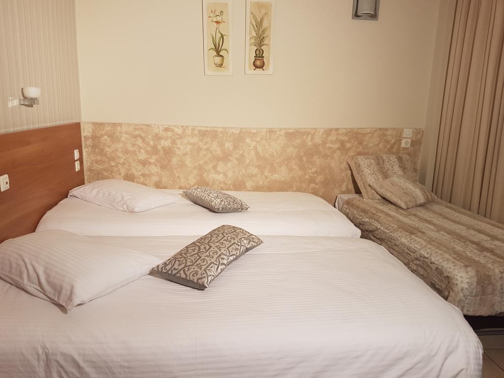 Hotel Ideal Пирей Экстерьер фото