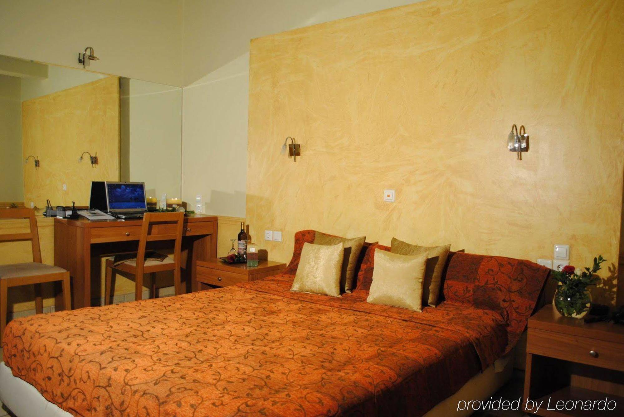 Hotel Ideal Пирей Экстерьер фото